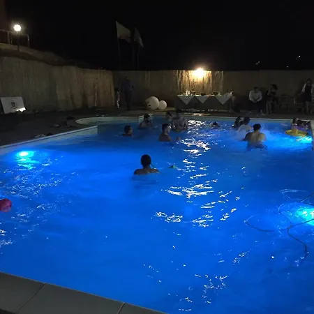 Vakantieboerderij Agriturismo Rinella Valledolmo